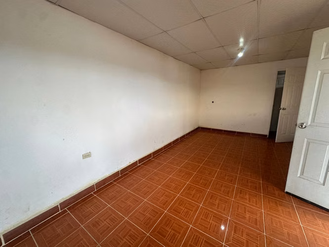 Venta de casa en residencial valle verde.