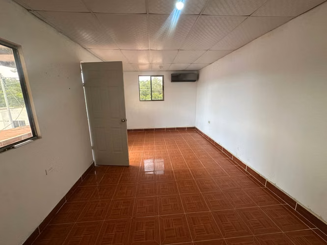 Venta de casa en residencial valle verde.