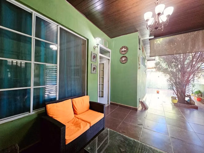 Precio REBAJADO Antes: US$220,000 | VENTA DE CASA EN Lomas del Valle | 5 Habitaciones |