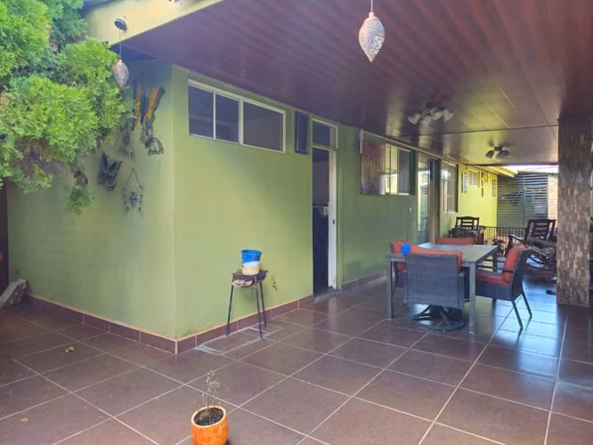 Precio REBAJADO Antes: US$220,000 | VENTA DE CASA EN Lomas del Valle | 5 Habitaciones |