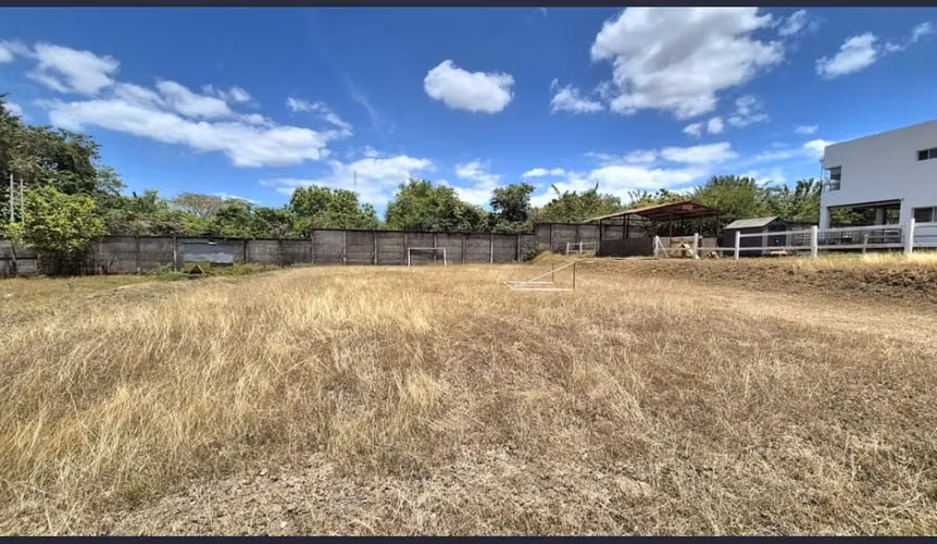 TWO PLOTS OF LAND IN THE HILLS