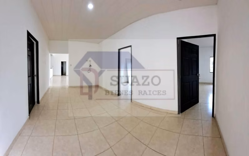 CASA VENTA EN ZONA RESIDENCIAL DE LEÓN