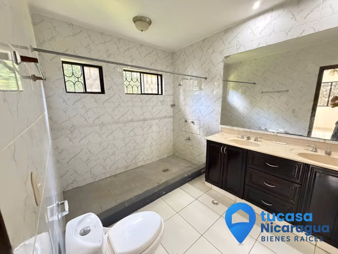 Rento casa moderna en Condominio Privado - Imagen 7