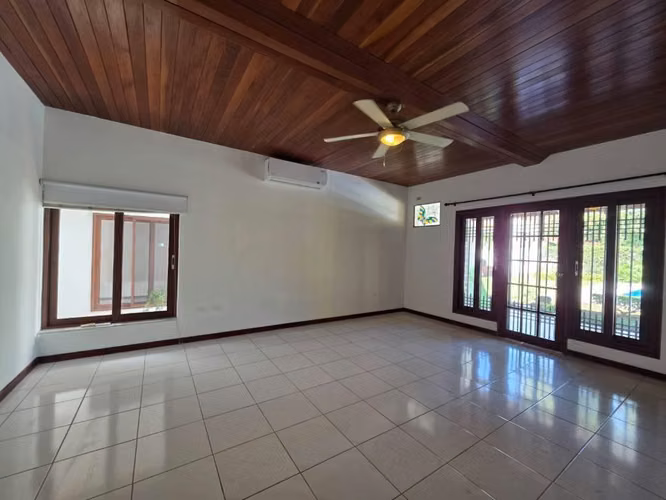 EN RENTA | Hermosa Casa con Piscina en Las Colinas | U$2,500 |   - Imagen 18