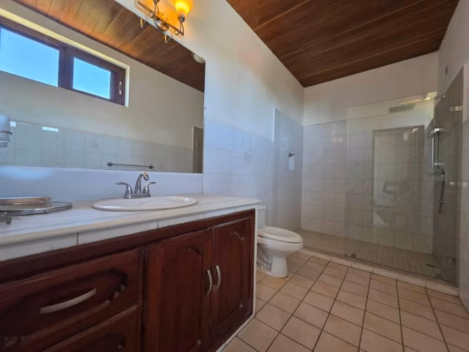 EN RENTA | Hermosa Casa con Piscina en Las Colinas | U$2,500 |   - Imagen 6