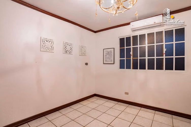  CASA EN VENTA EN VILLA FONTANA CON APARTAMENTO - LL