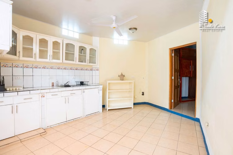  CASA EN VENTA EN VILLA FONTANA CON APARTAMENTO - LL