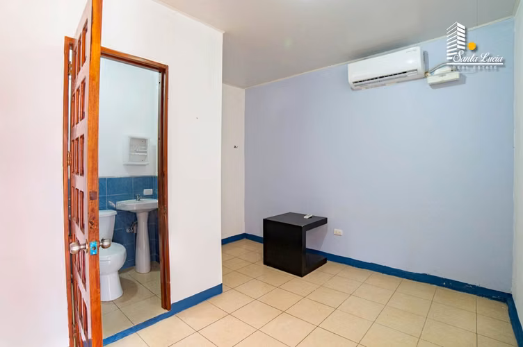  CASA EN VENTA EN VILLA FONTANA CON APARTAMENTO - LL