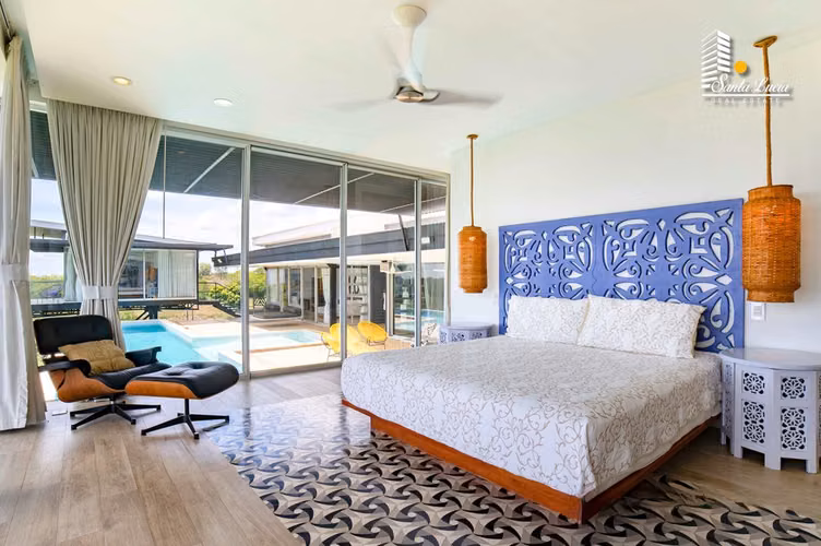 Casa de Lujo en Venta Camino a San Isidro de Bolas - LL