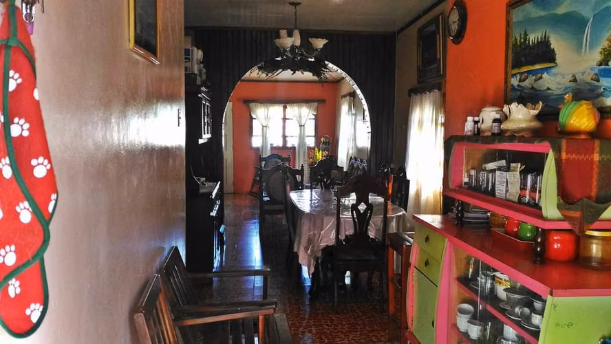 DIRIAMBA. SE VENDE CASA CENTRICA