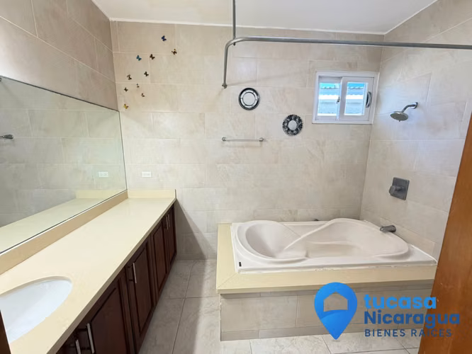 Casa en Renta en las Colinas Managua - Imagen 8
