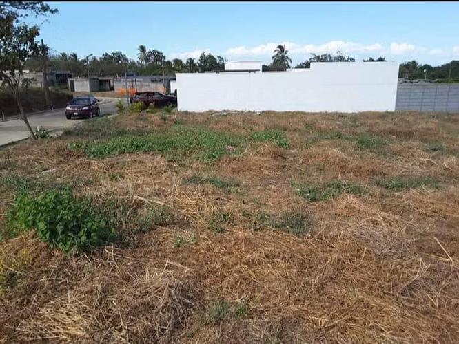 ¡Exclusivo lote en Condominio en Estancia de Santo Domingo!