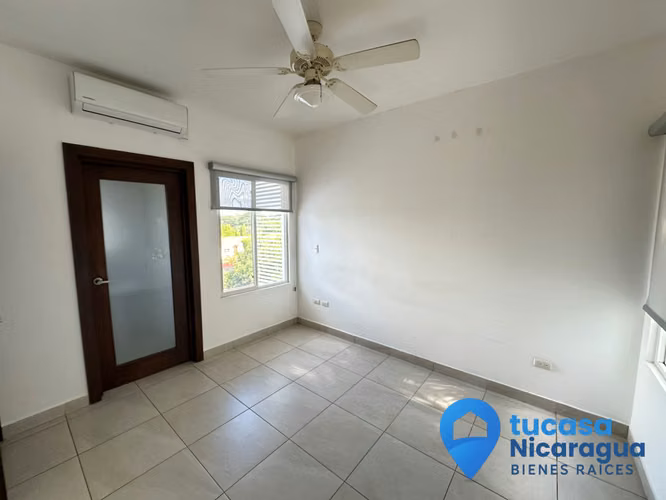 Rento Casa Amueblada con Piscina propia - Imagen 11