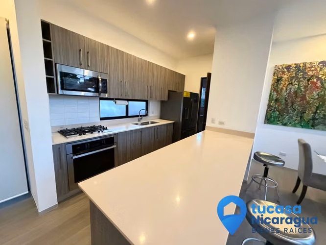 Se Renta en Altos de Villa Fontana Sur Casa en Condominio