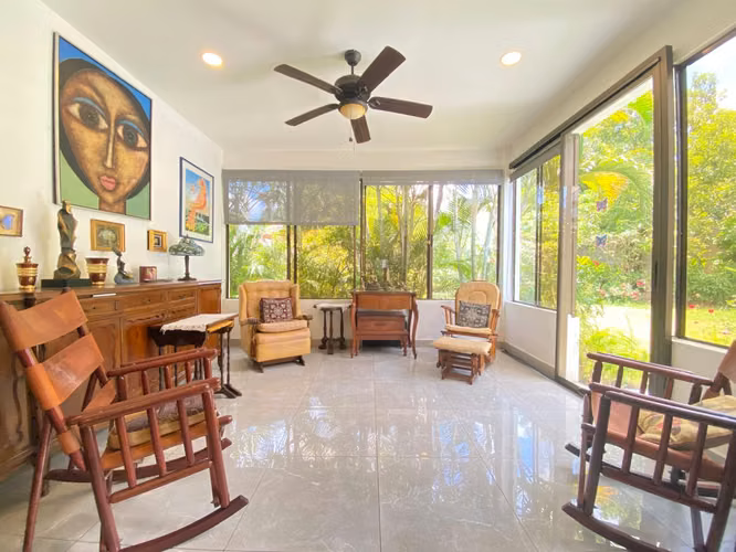 Venta de Moderna Casa en Diriamba | Reparto Regina
