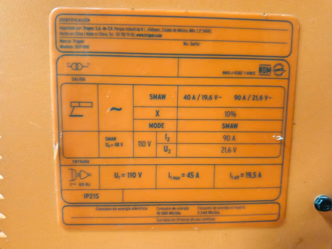 Soldador marca Truper de 100 Amperios en excelente estado.