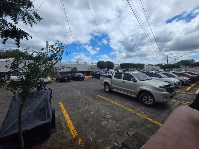 FH-Local Comercial en Alquiler – Camino de Oriente - Imagen 2
