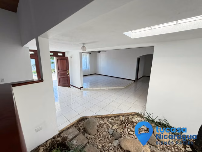 Casa en Renta Moderna con piscina propia - Imagen 15