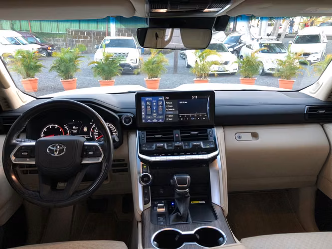 Toyota Land Cruiser 2024 - Imagen 9