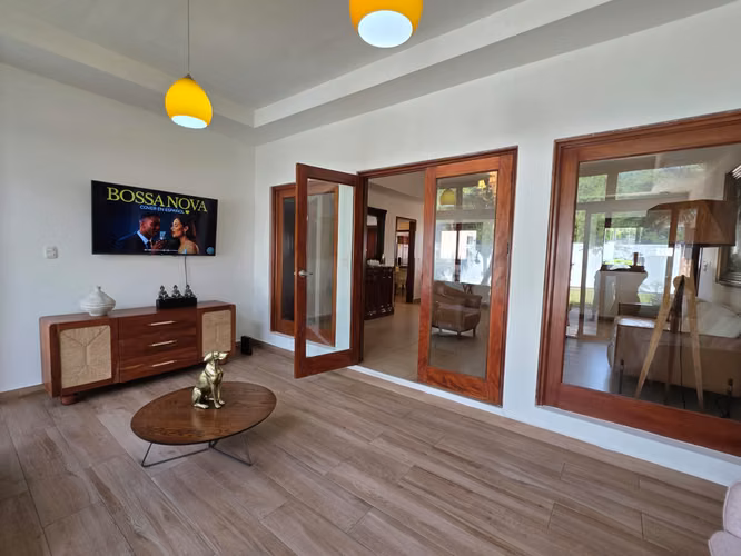 Venta de casa en Colinas de Santa Cruz