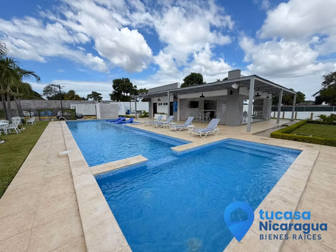 Rento Casa Nueva en Las Colinas – Dos Pisos | Condominio Privado con Piscina Comunal - Imagen 18
