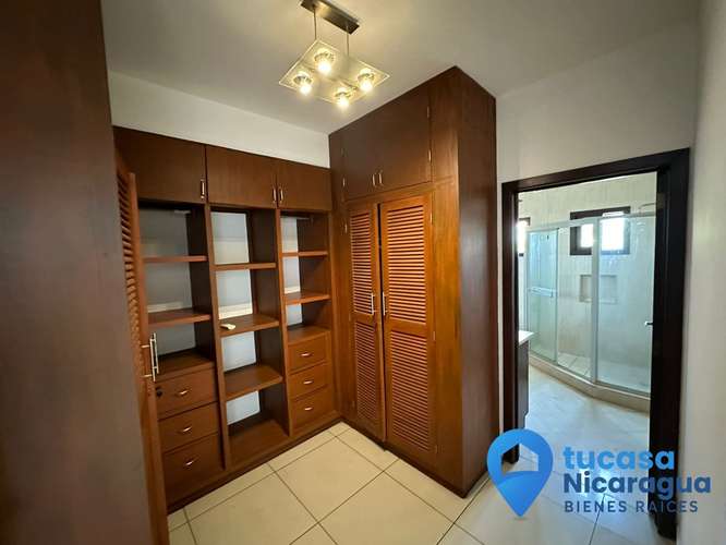 Rento Casa Estilo Colonial Moderno – Contiguo al Colegio Lincoln - Imagen 7