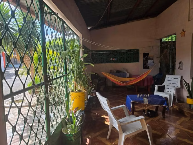 Casa amplia en San Judas por solo US$55,000 – Ideal para vivir o negocio