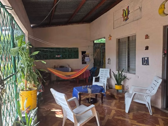 Casa amplia en San Judas por solo US$55,000 – Ideal para vivir o negocio