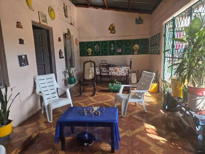 Casa amplia en San Judas por solo US$55,000 – Ideal para vivir o negocio