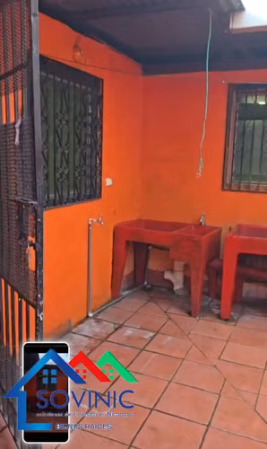 Casa en venta en Villa Flor Norte, en calle principal
