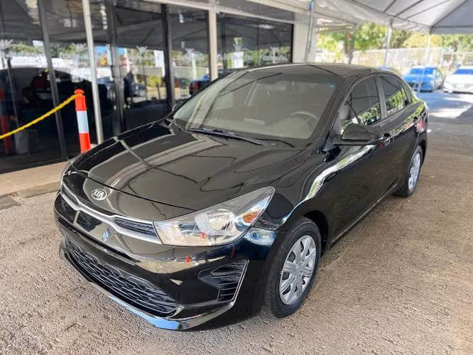 Kia Rio año 2021
