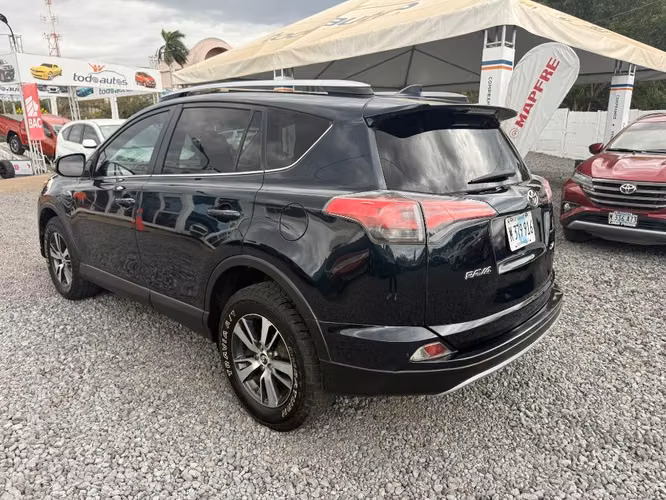 Toyota Rav4 XLE año 2018