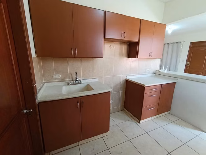 Te Vendo esta Casa en Residencial Palmetto km 15 Carretera a Masaya