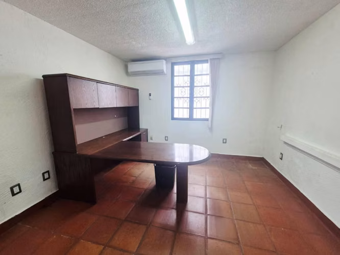 Rento Casa Corporativa en Bolonia - VZ