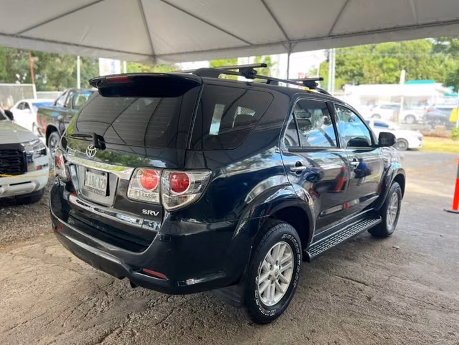 Toyota Fortuner año 2012