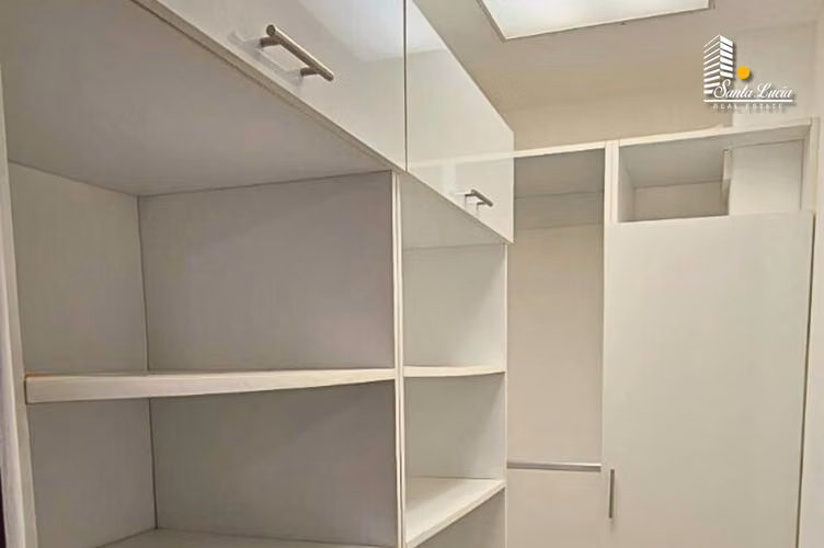 SE VENDE MAJESTUOSA RESIDENCIA EN CARRETERA SUR- LL