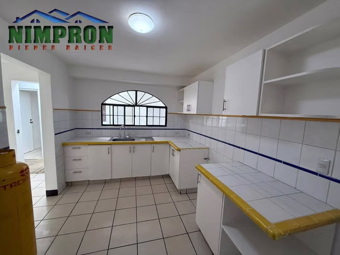 CASA EN VENTA SANTO DOMINGO