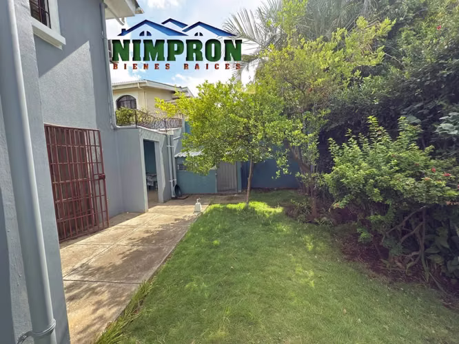CASA EN VENTA SANTO DOMINGO