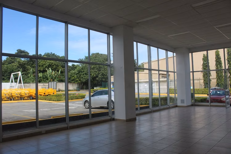 Renta de local comercial carretera a Masaya