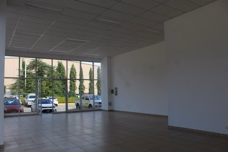 Renta de local comercial carretera a Masaya