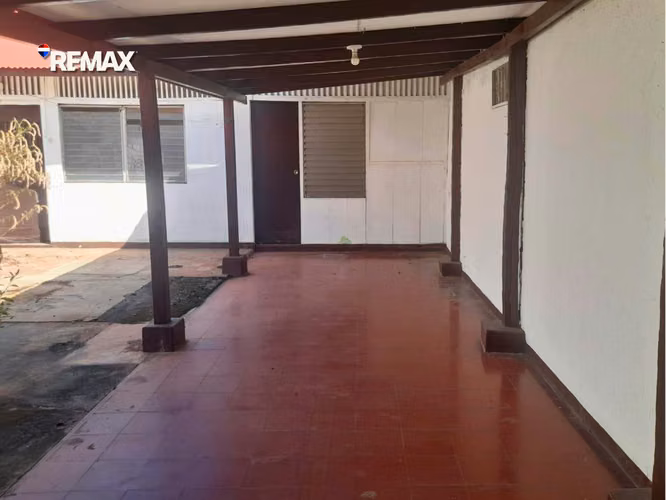 Casa Esquinera en Monseñor Lezcano - Imagen 5