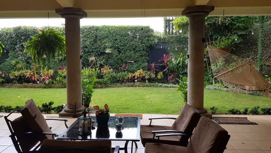 Linda casa en venta ubicada en Las Colinas