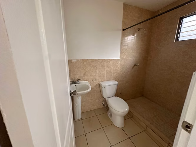 SE VENDE CASA EN VISTAS DE ESQUIPULAS - Imagen 5