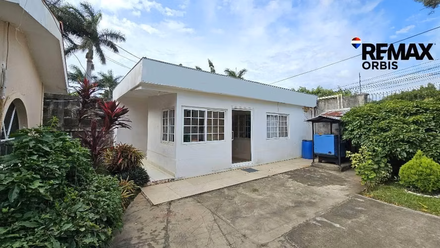 Casa amplia en venta km 11.5 carretera a Masaya