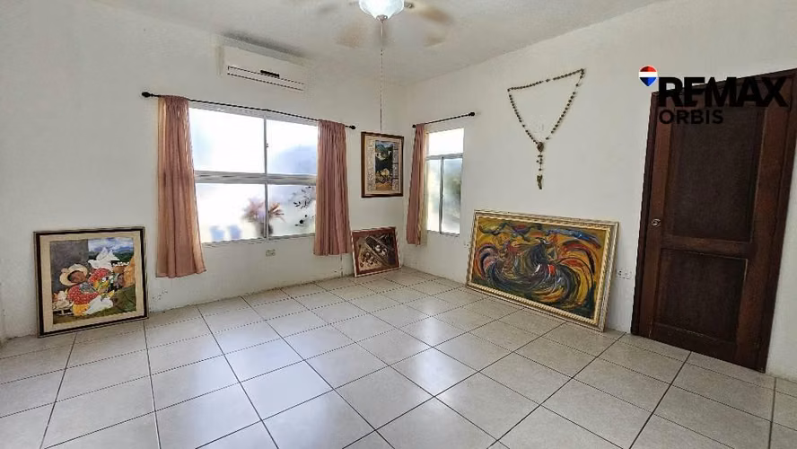 Casa amplia en venta km 11.5 carretera a Masaya