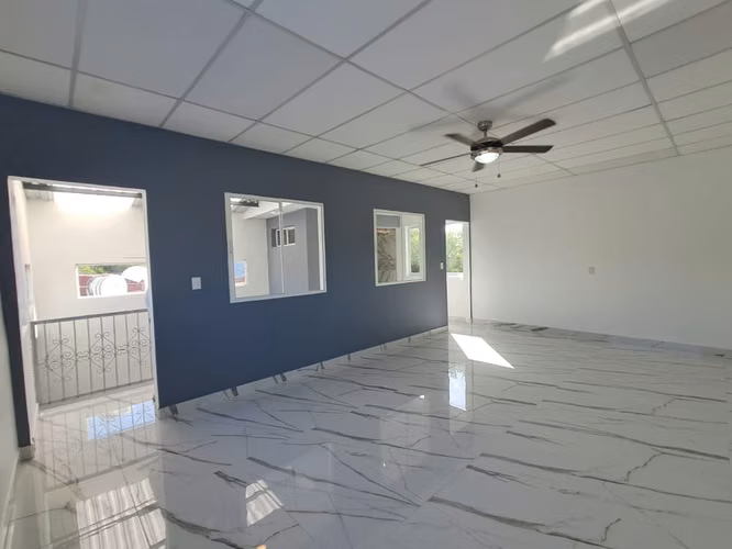 Vendo moderna casa en Las Delicias. LR