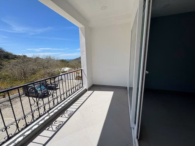Apartamentos de 2 Habitaciones con Vista al Mar, Playa Remanso - Imagen 3