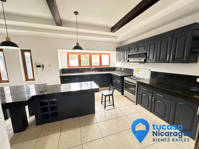 Rento Casa de Lujo en Santo Domingo con piscina - Imagen 10