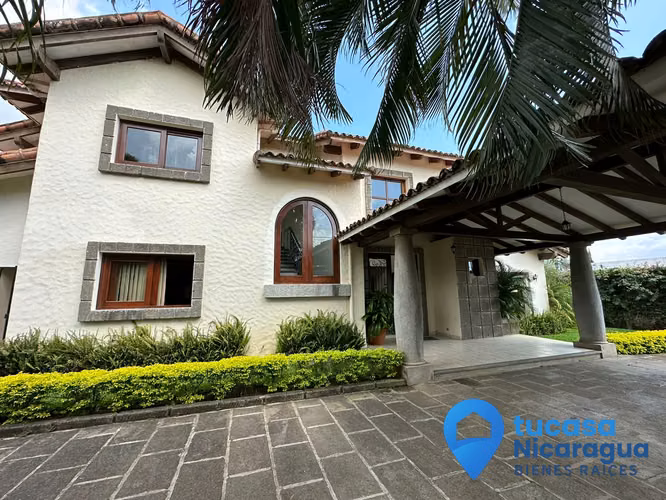 Rento casa con piscina en Santo Domingo Managua - Imagen 4