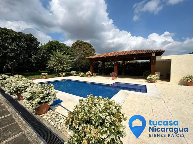 Rento casa con piscina en Santo Domingo Managua - Imagen 3